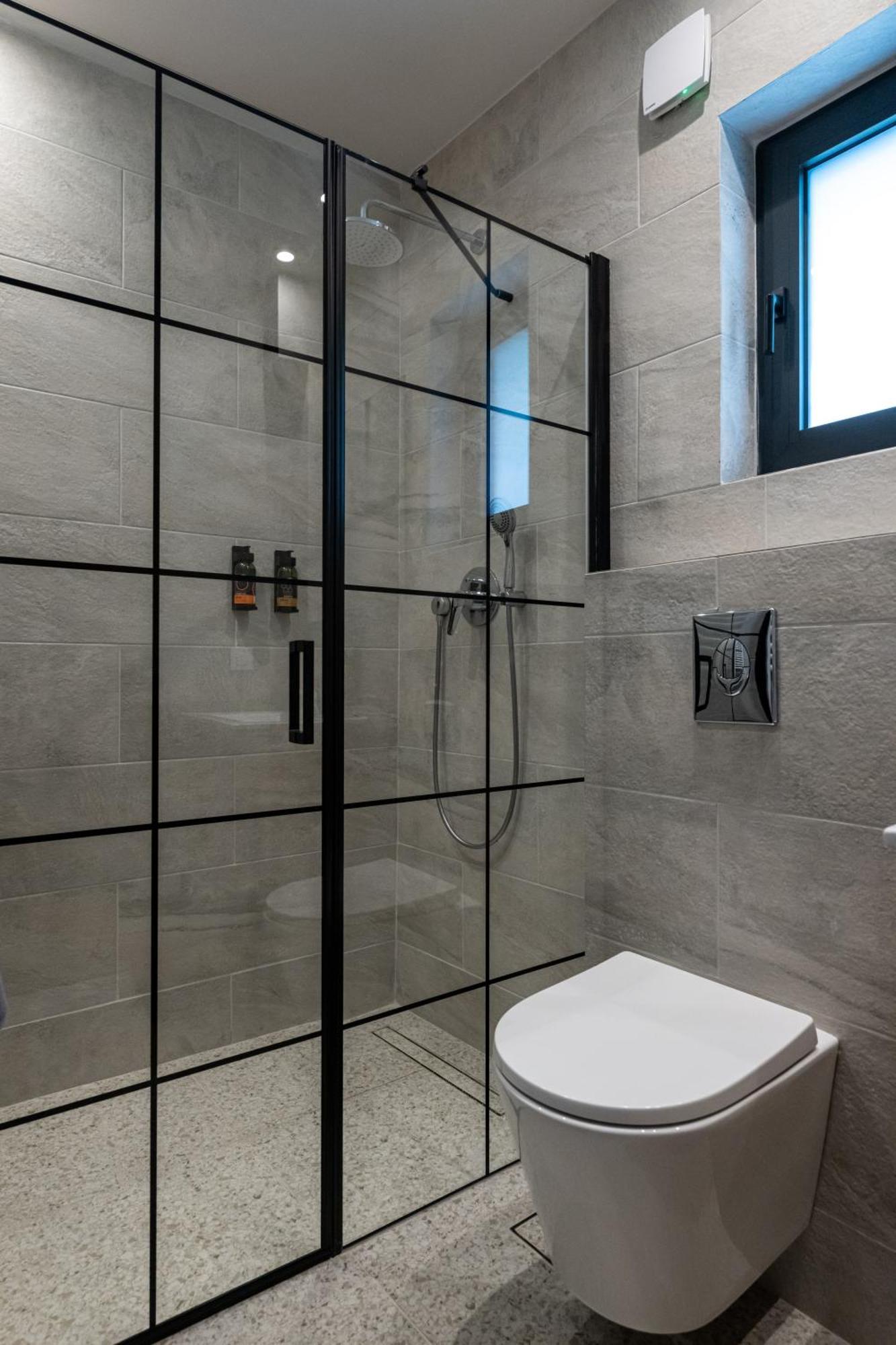 Asklipiou Cube - Kalamata Mediterranean Suites Esterno foto