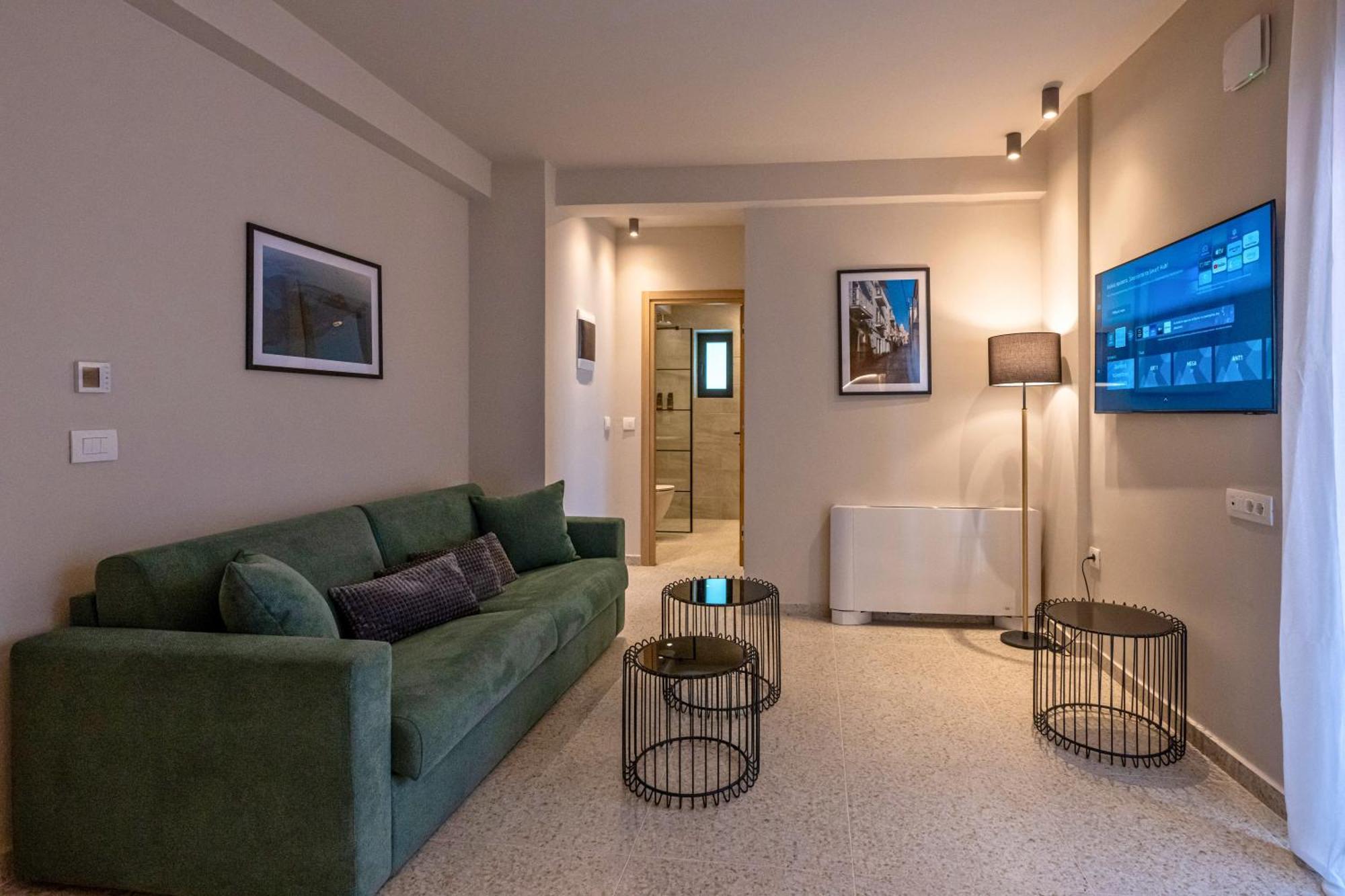 Asklipiou Cube - Kalamata Mediterranean Suites Esterno foto