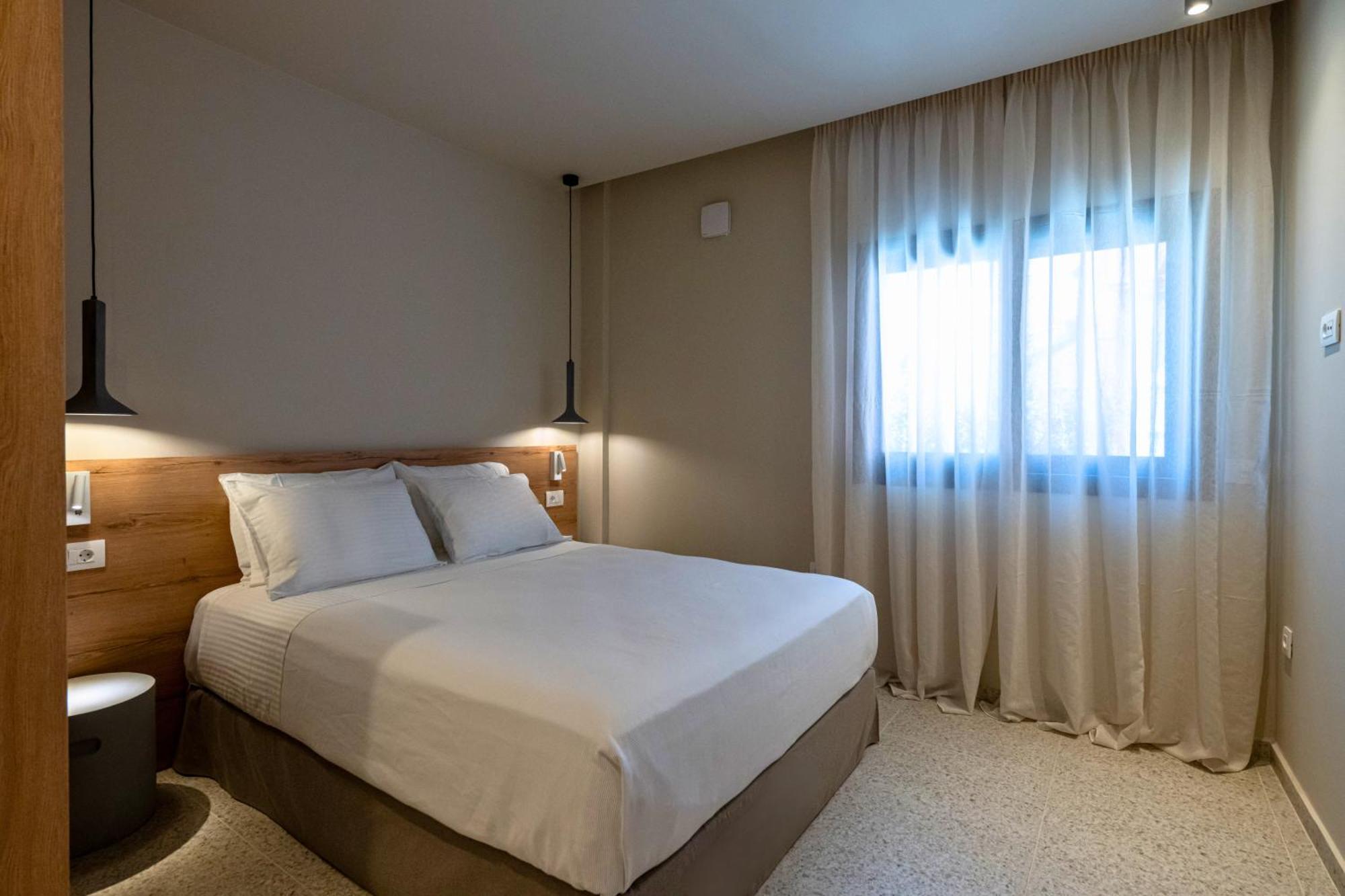 Asklipiou Cube - Kalamata Mediterranean Suites Esterno foto